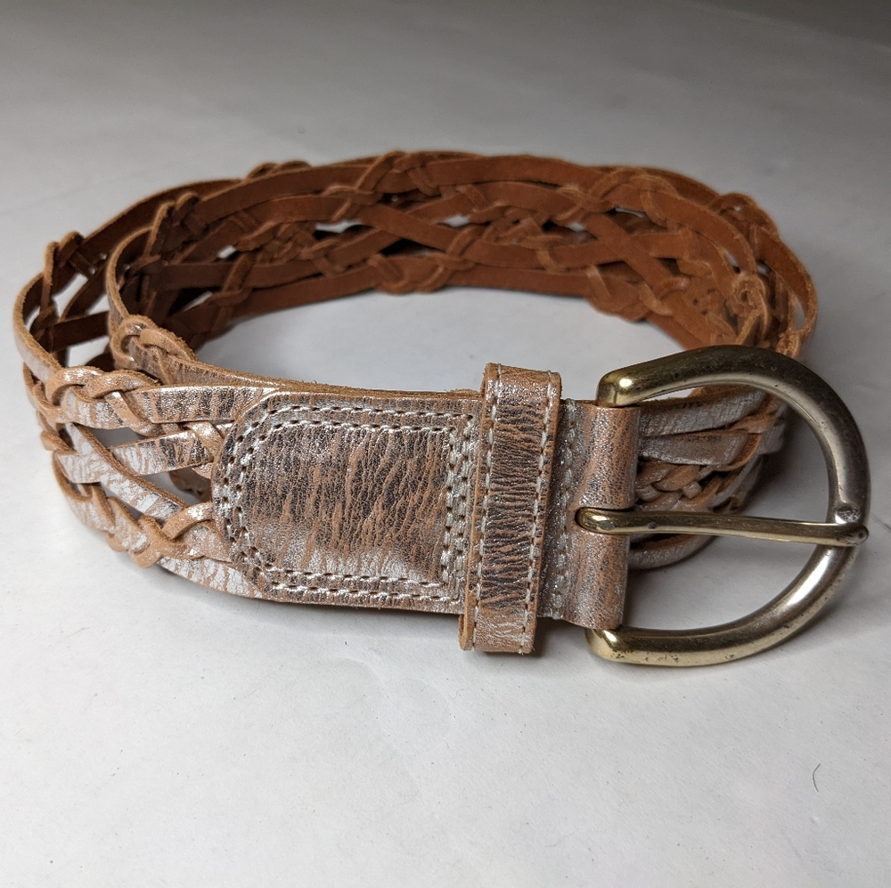 linea pelle belt Size Small.